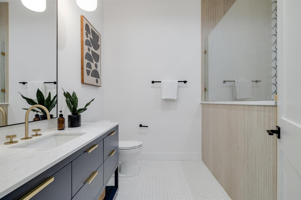 Midway Hills #4 7th Instl - Residential