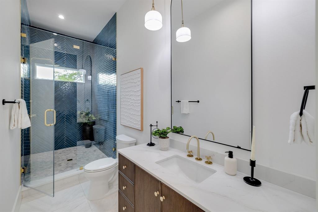 Midway Hills #4 7th Instl - Residential