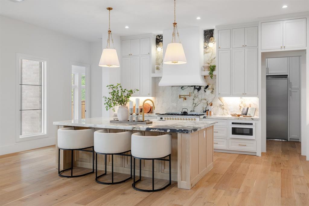 Midway Hills #4 7th Instl - Residential