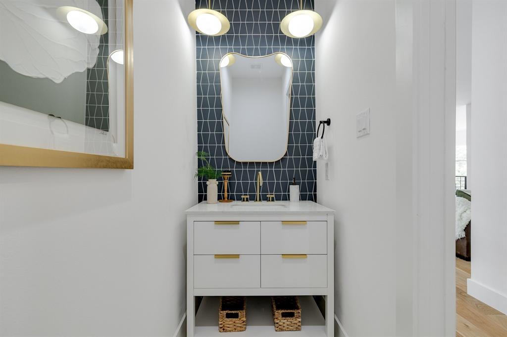 Midway Hills #4 7th Instl - Residential