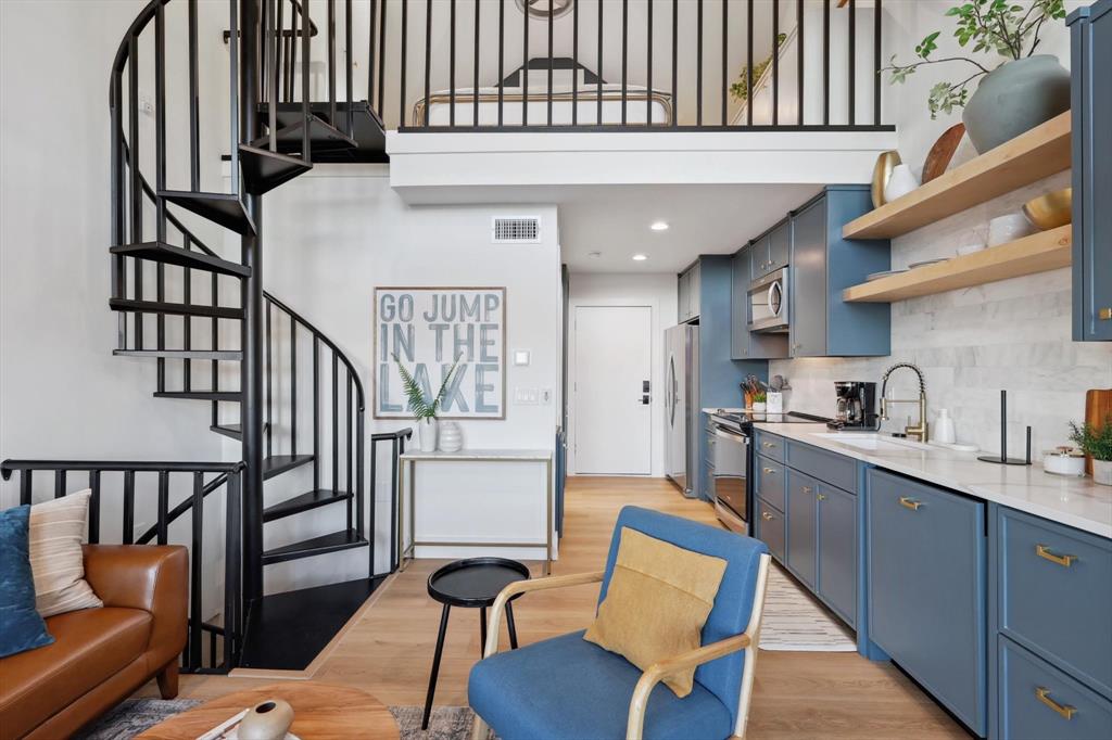 3007 Upcreek Alley 5