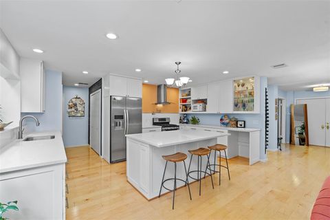 6638 Roundrock Road Dallas TX 75248