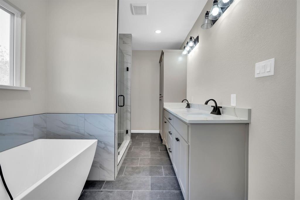 Loyds Add - Residential