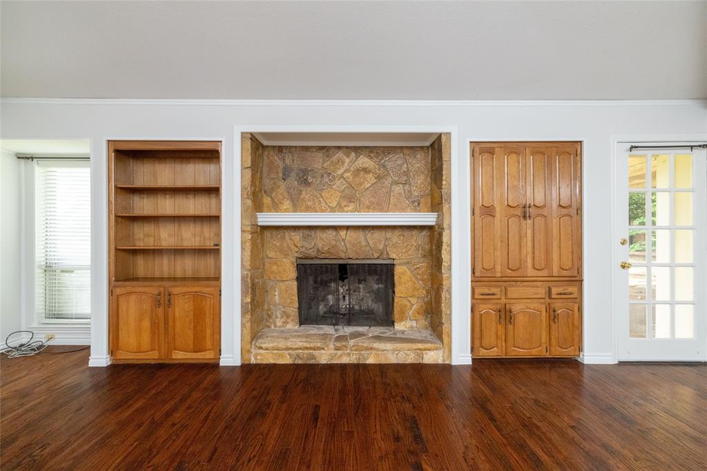 4704 Hillside Drive
