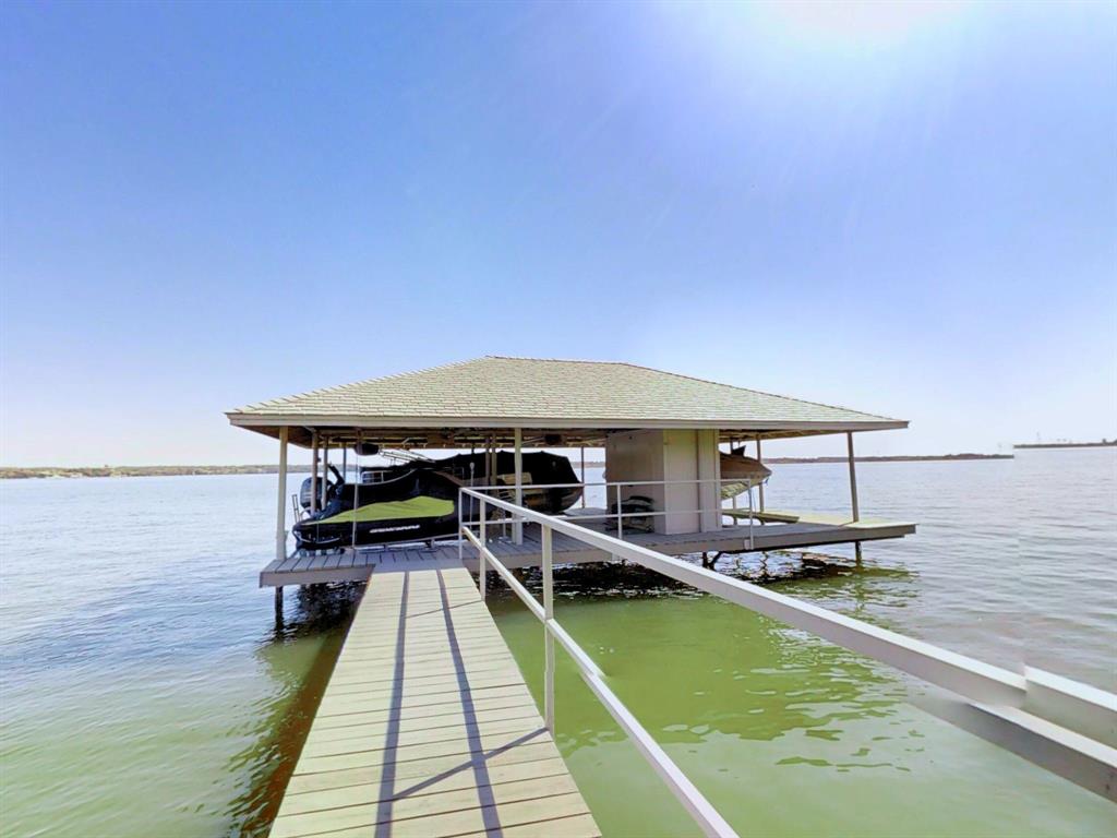 Decordova Bend Estate - Residential