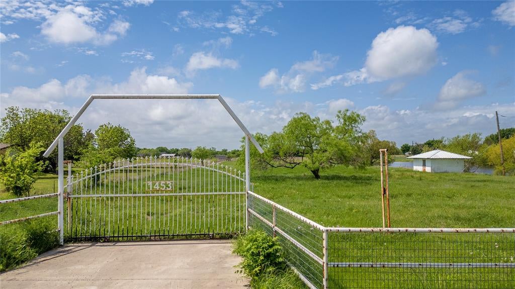 1233 Joyce Road