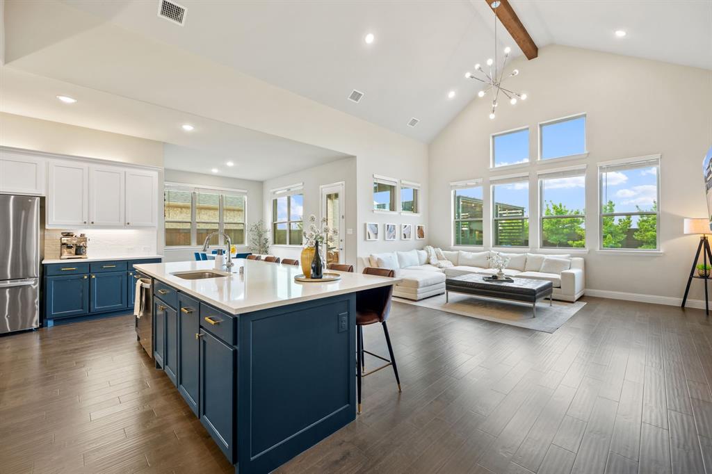 2576 Horsetail Road