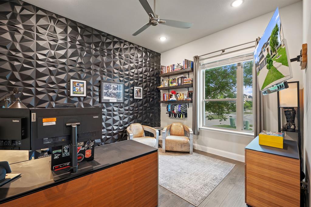 2576 Horsetail Road