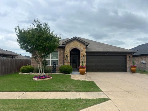 Photo of 12109 Castleford Way, Fort Worth, TX 76036 (MLS # 21247334)