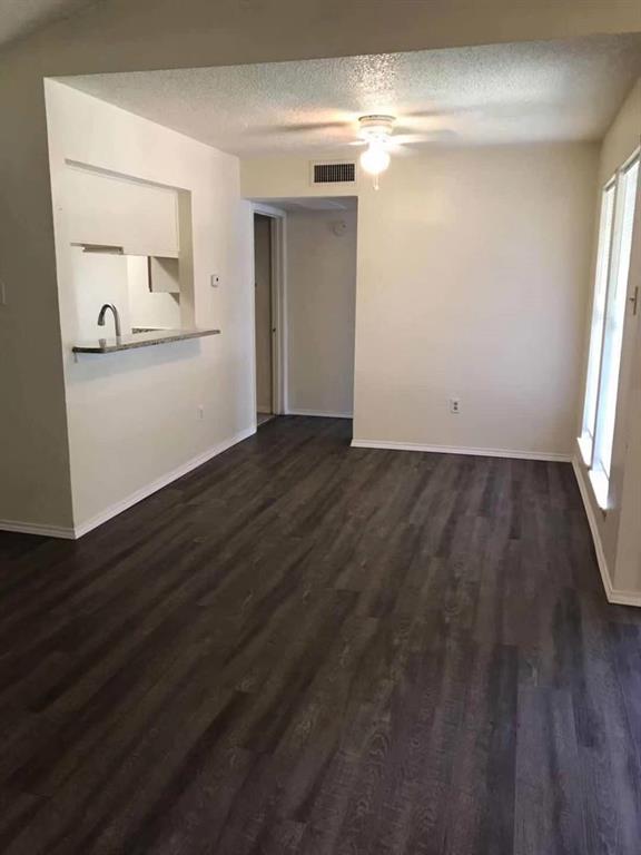 Tealwood On The Creek Condos - Residential