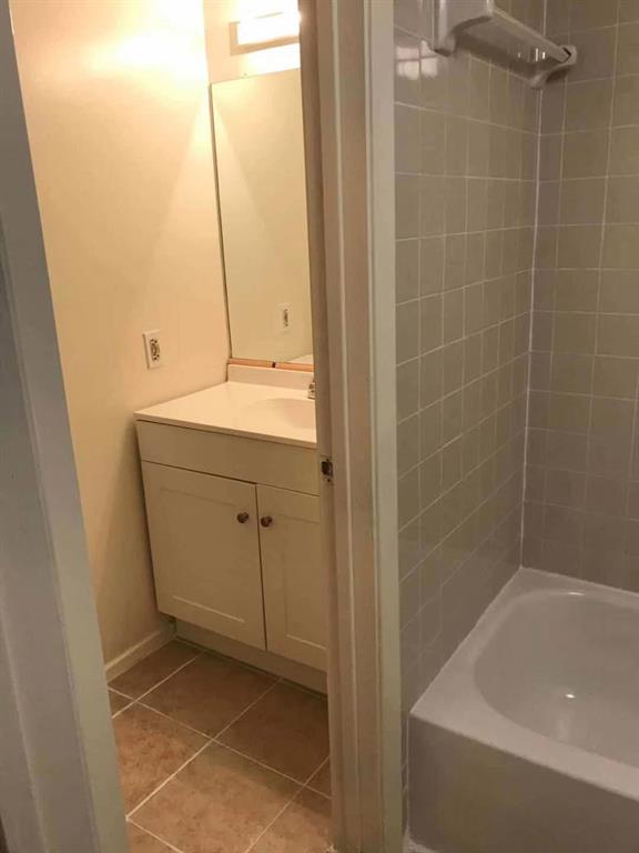 Tealwood On The Creek Condos - Residential