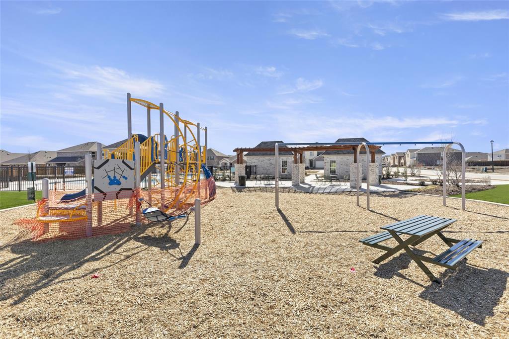 Monticello Park - Residential