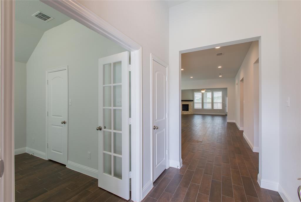 Argyle Crossing - Residential Lease