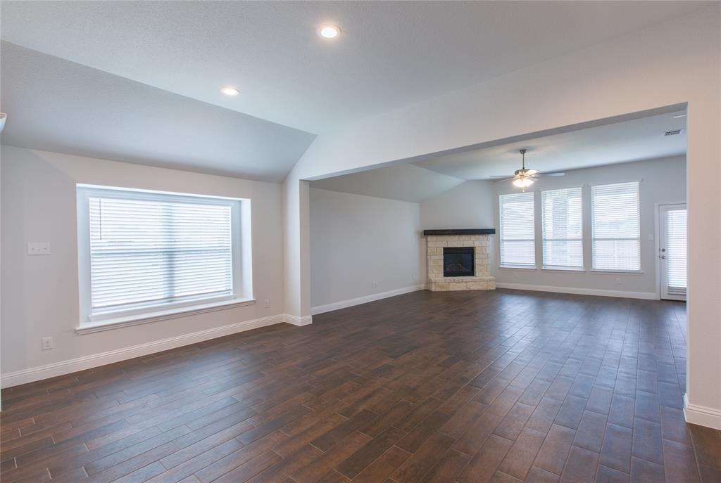 Argyle Crossing - Residential Lease