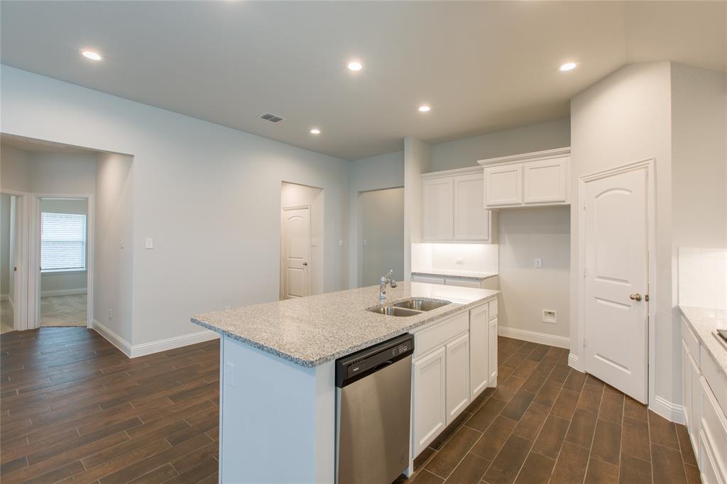 Argyle Crossing - Residential Lease