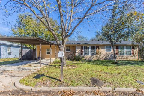 Photo of 2618 S 24th Street, Waco, TX 76706 (MLS # 21117904)