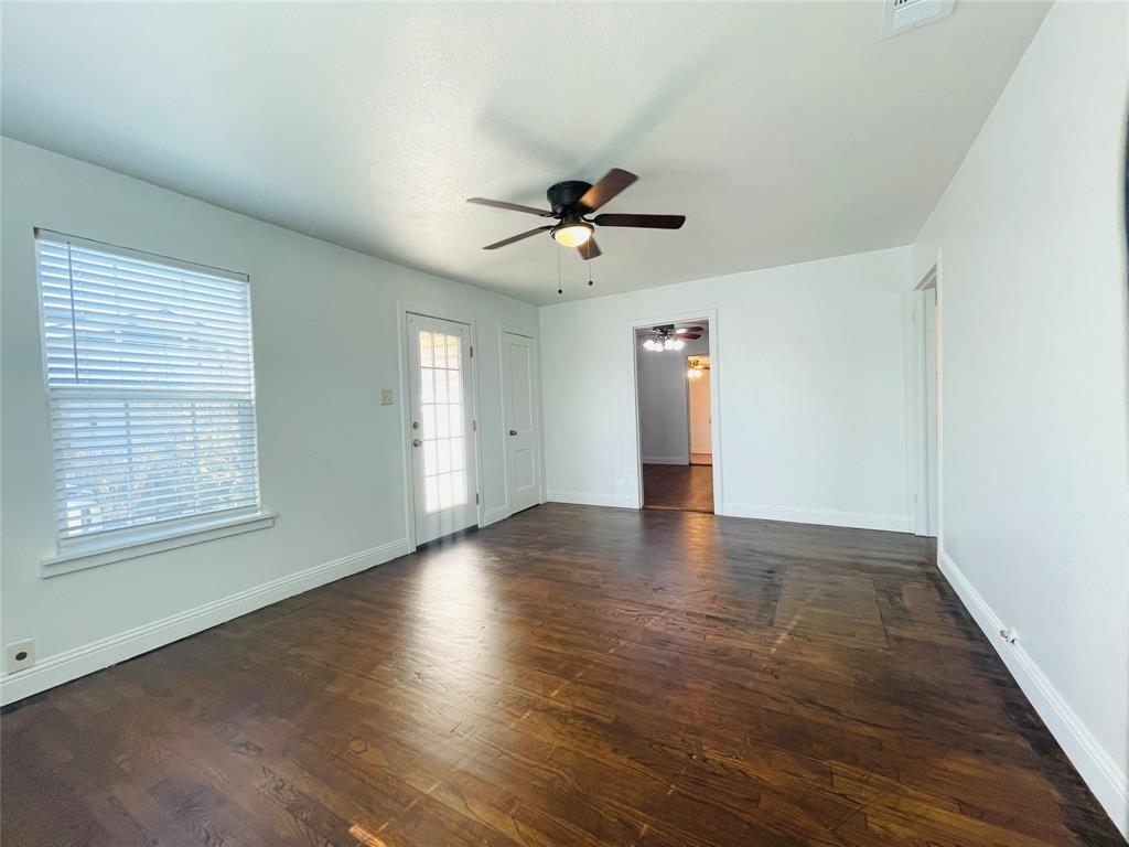 Town - Waxahachie - Residential