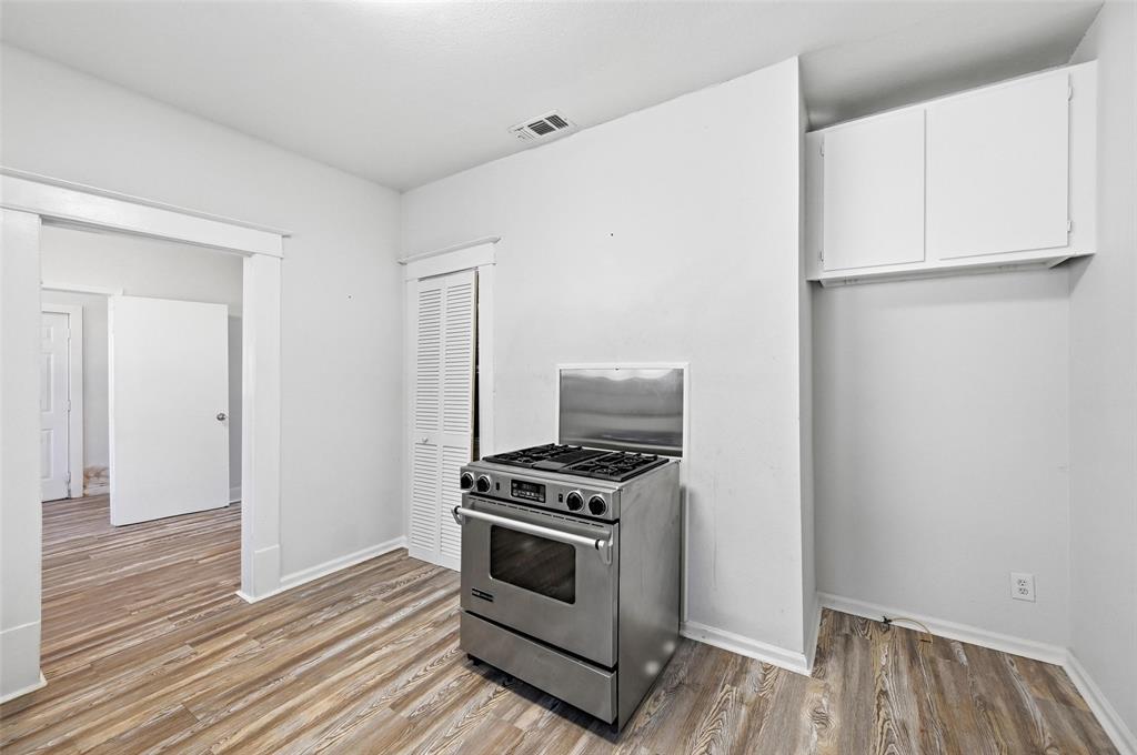 Winnetka Heights - Residential