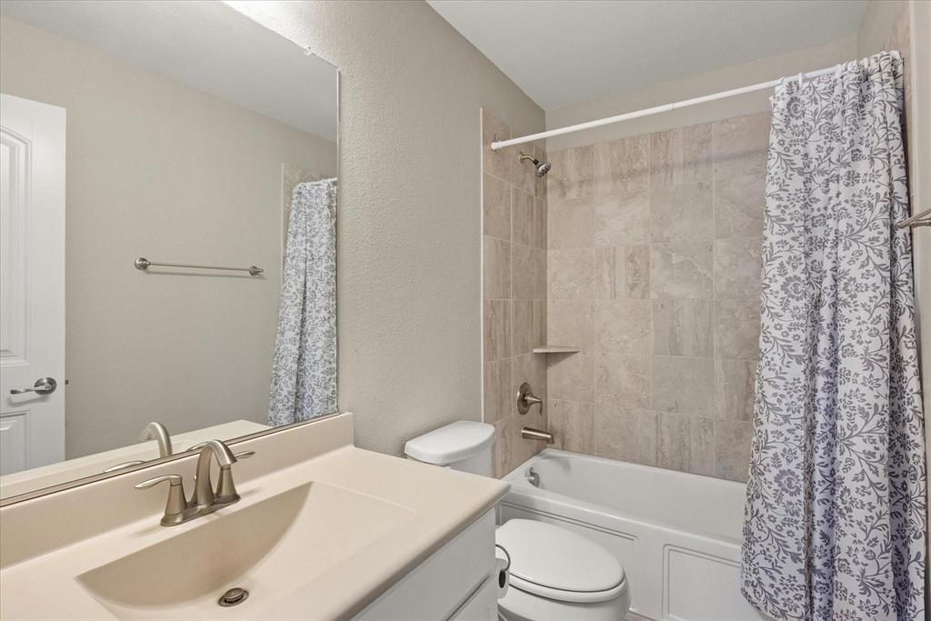 Mistletoe Hill Ph VI & Vii - Residential