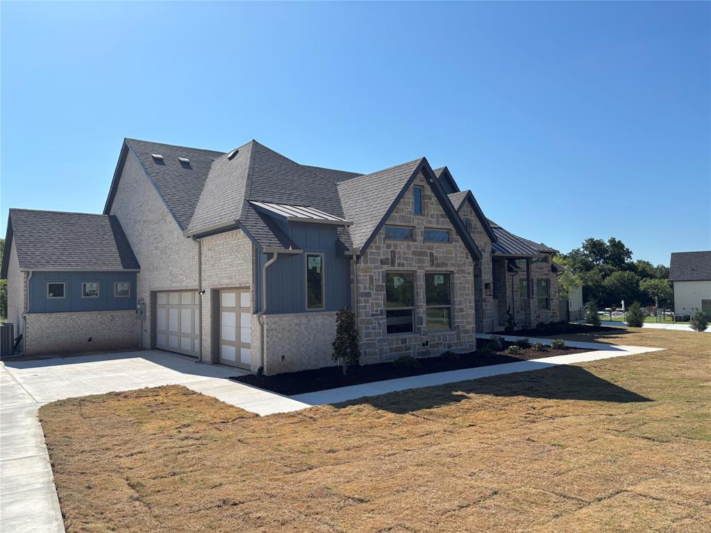 1028 Woodland Road