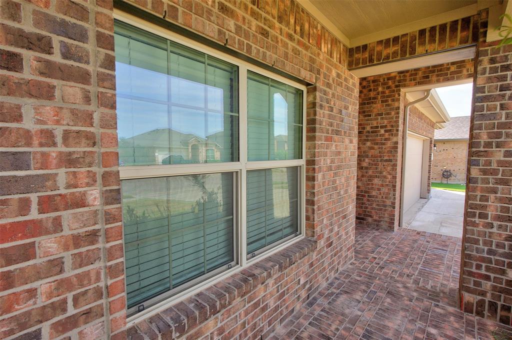 1203 Larkspur Lane
