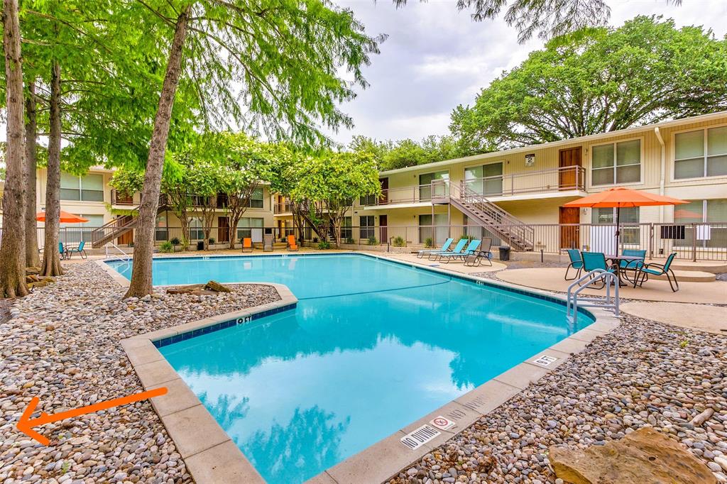 4616 W Lovers Lane 109