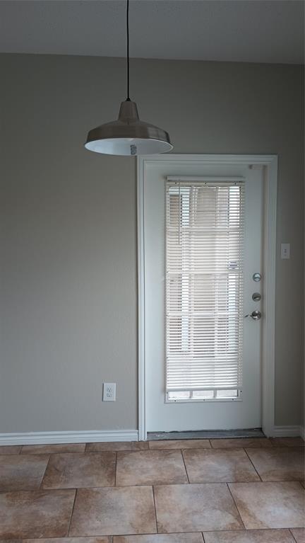 Meadows Condo - Residential