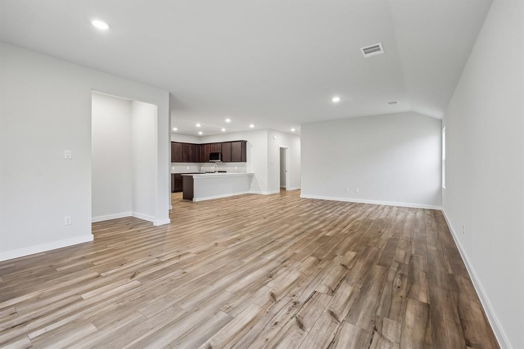 Middlefield Village - Residential