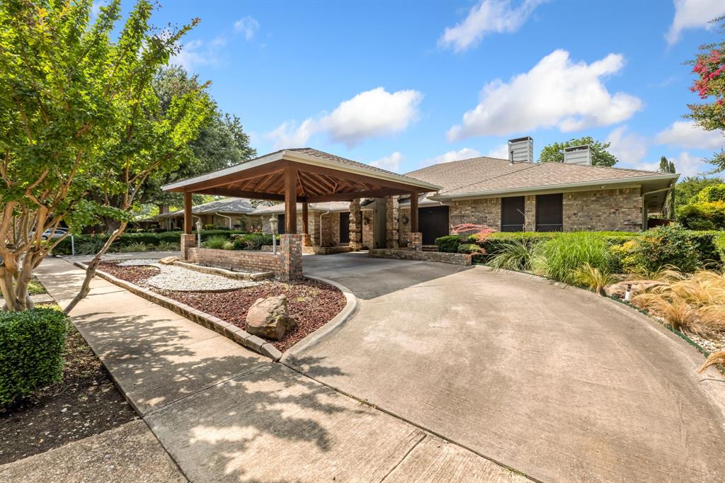 2621 Brennan Court