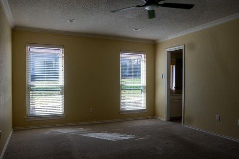 Tiny photo for 1800 High Vista Court, Fort Worth, TX 76112 (MLS # 21209868)