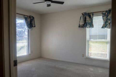 Tiny photo for 1800 High Vista Court, Fort Worth, TX 76112 (MLS # 21209868)