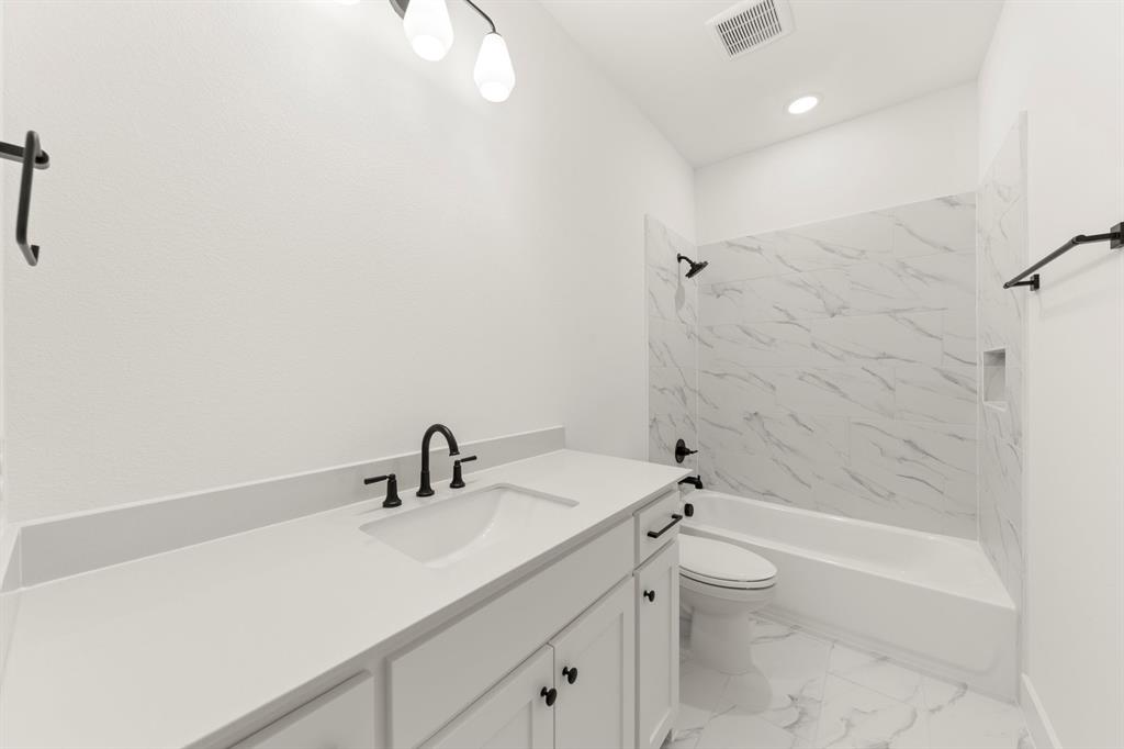 Mustang Lakes - Residential