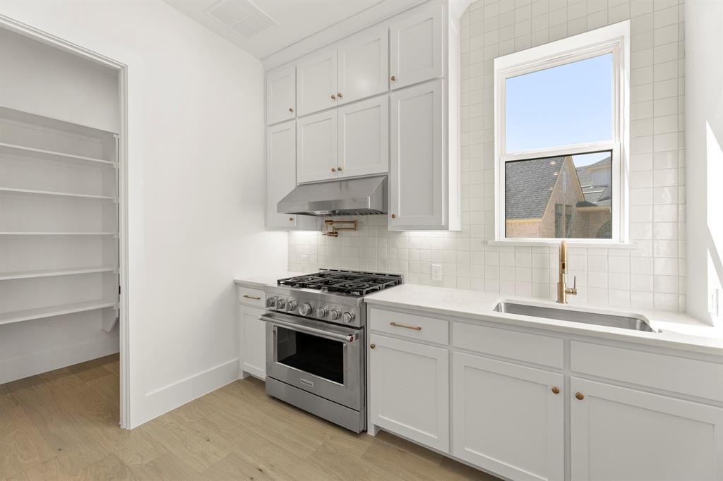 Mustang Lakes - Residential