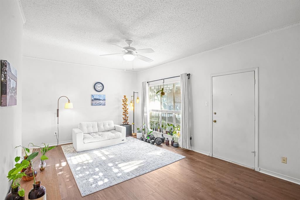 4438 Harlanwood Drive 211