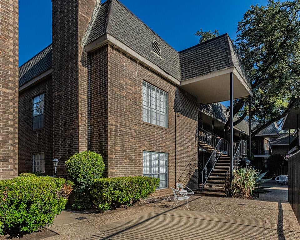 4438 Harlanwood Drive 211