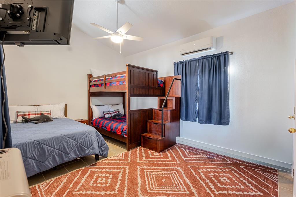 Constantin Park Lake - Residential