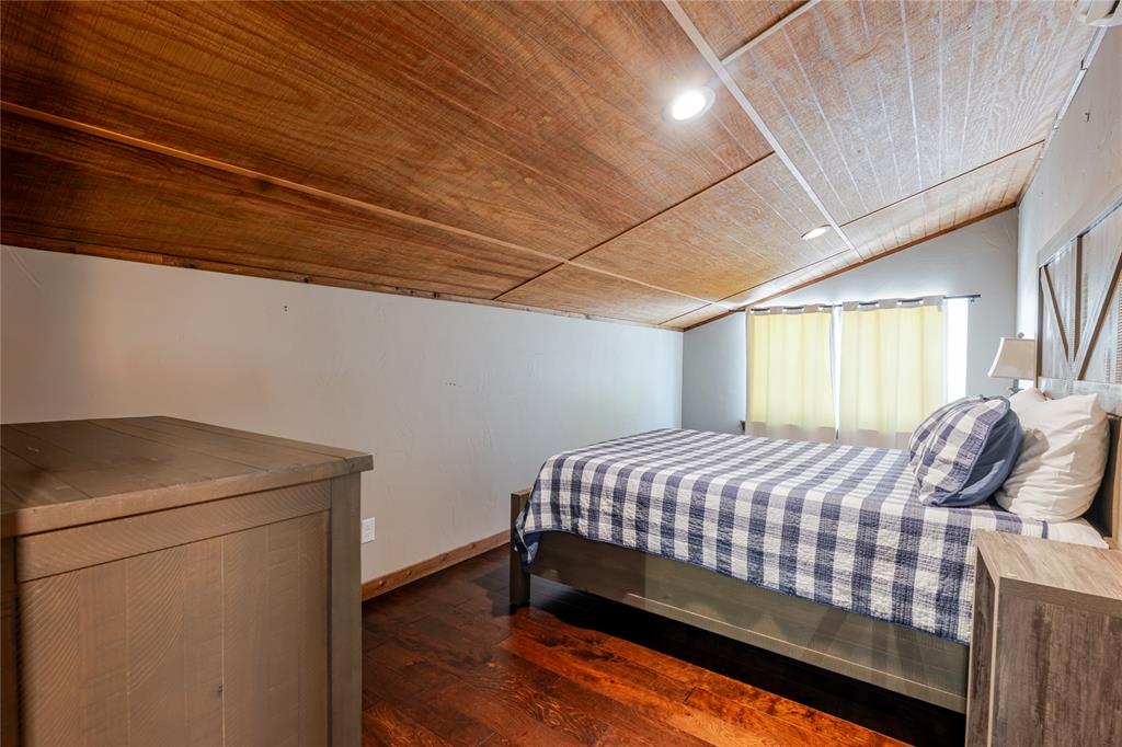 Constantin Park Lake - Residential