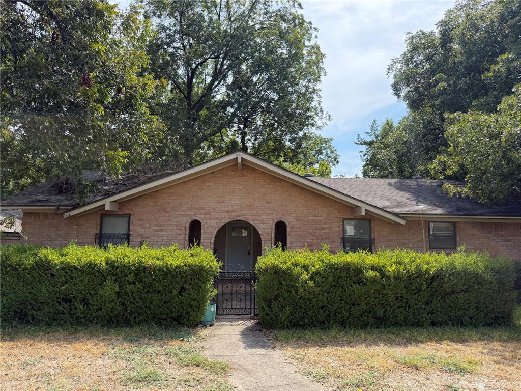 424 Lakewood Drive