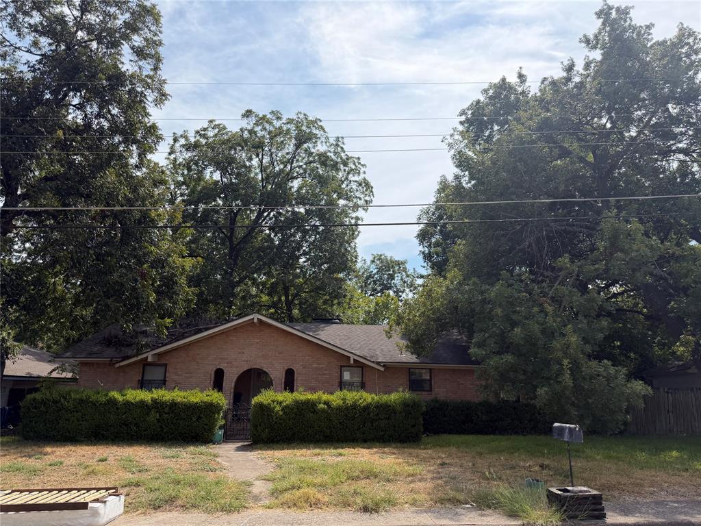424 Lakewood Drive