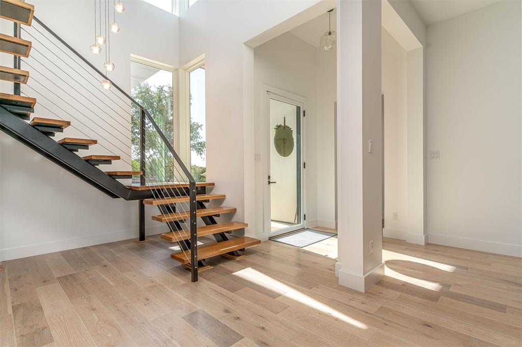 721 Grandview Drive
