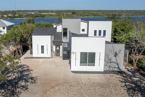 721 Grandview Drive Granbury TX 76049