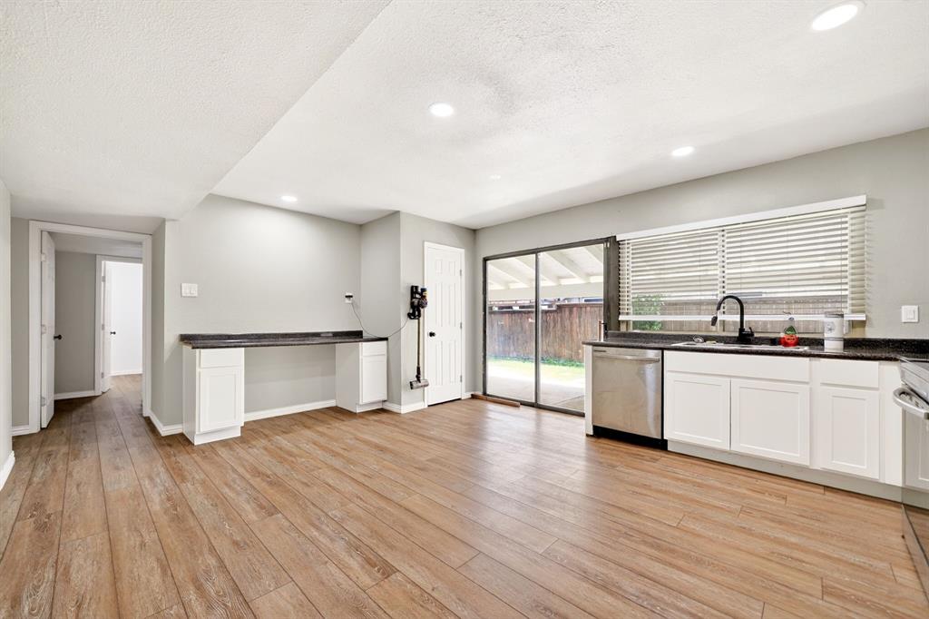 PARKWOOD ESTATES - Residential