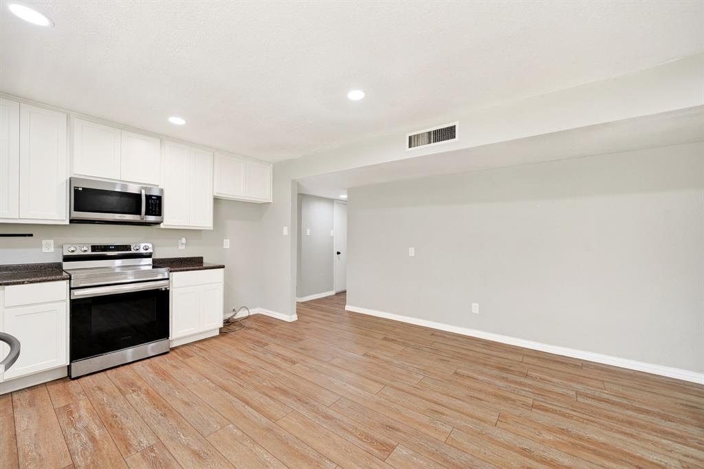 PARKWOOD ESTATES - Residential