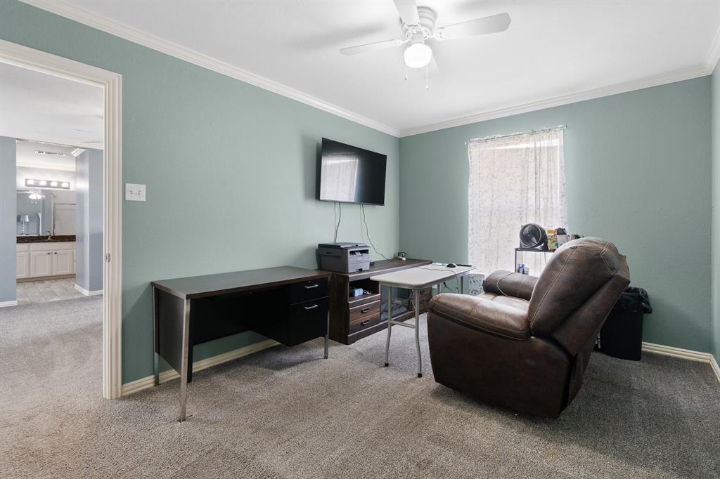 ABST 470 TR 2H J M JAMES - Residential