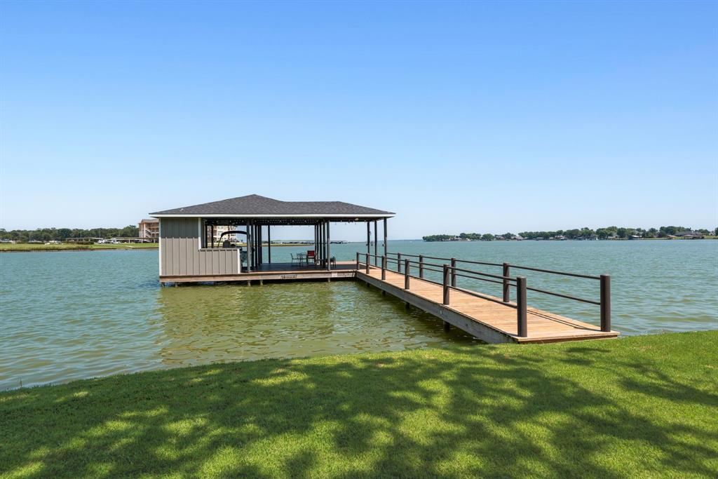 1118 Deep Water Cove