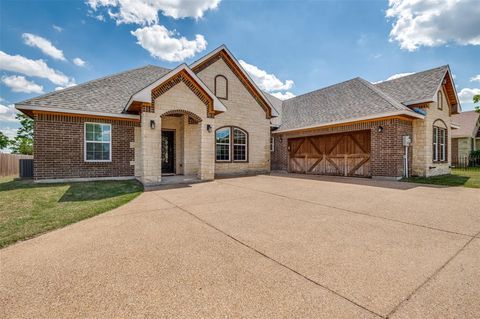 748 Balkan Drive Lancaster TX 75134