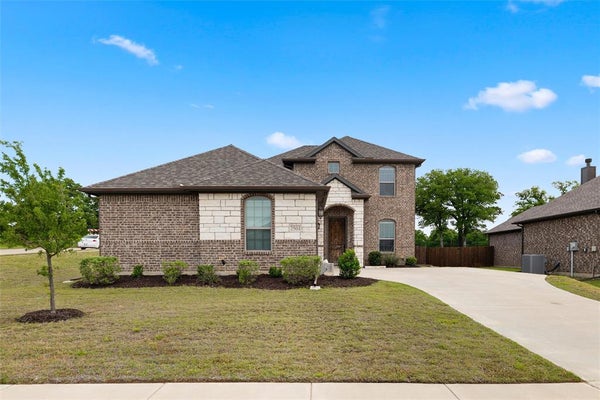 2501 BUNKER HILL DR, BURLESON, TX 76028 - Image 525fd524a4b38ad366fb0dc7aa1d22b8/3630937362