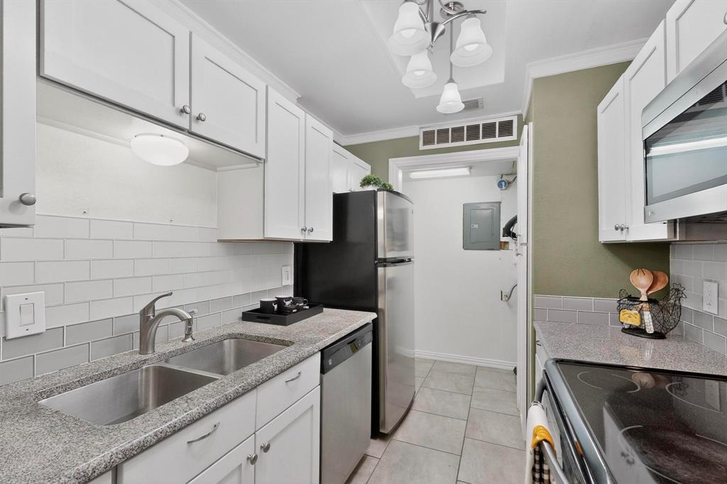 Forest Point Twnhms Condos Ph 02 - Residential