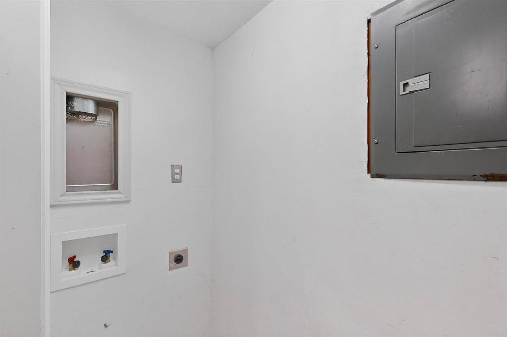 Forest Point Twnhms Condos Ph 02 - Residential