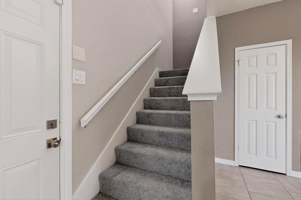 Forest Point Twnhms Condos Ph 02 - Residential